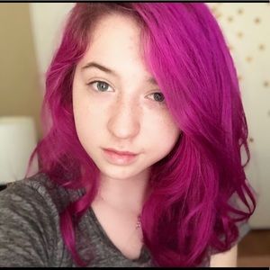 Meet your Posher, Ava